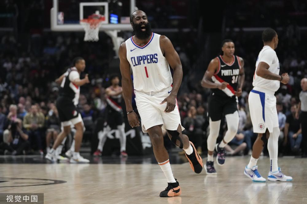 的中场在比 的中场在比