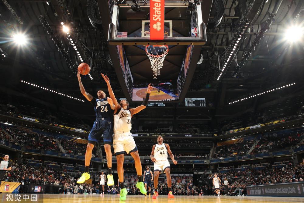 他用实际行 他用实际行