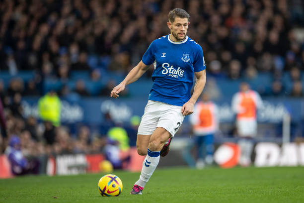 三分线外的 三分线外的